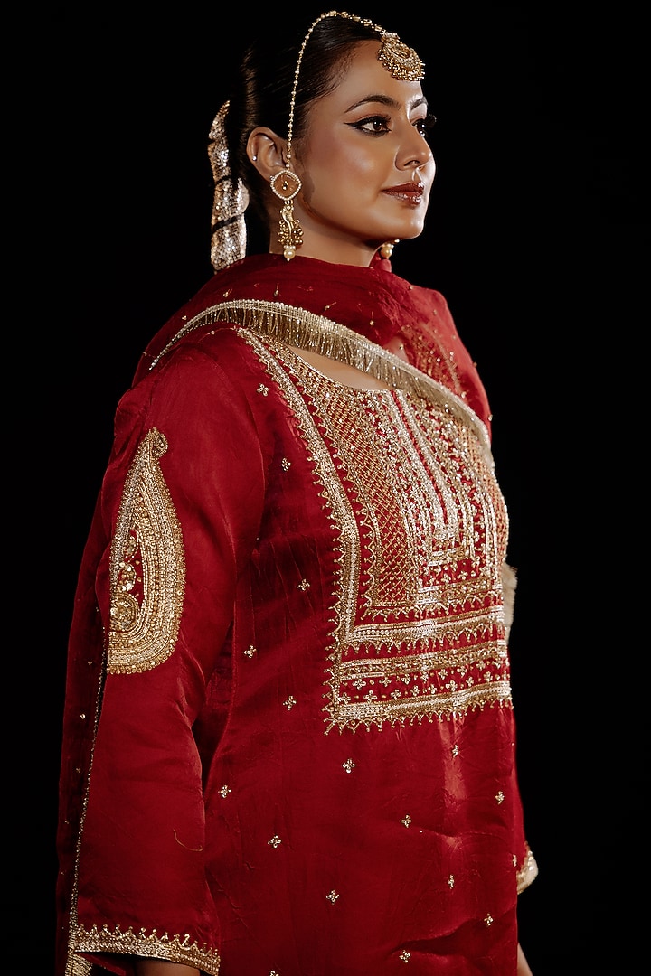 Maroon Satin Silk Hand Embroidered Kurta Set by Gul by Aishwarya at Pernia's Pop Up Shop