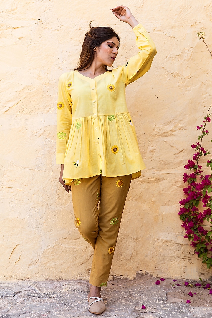 Yellow Cotton Embroidered Co-Ord Set by GulaboJaipur by Saloni Panwar
