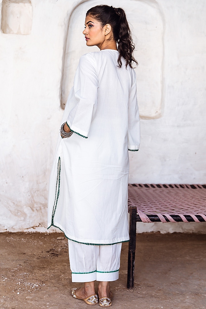 White Cotton Handcrafted Kurta Set by GulaboJaipur by Saloni Panwar at Pernia's Pop Up Shop
