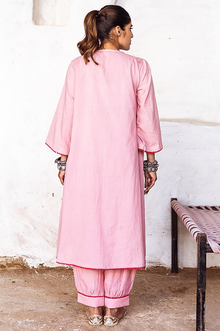 Peach Cotton Handcrafted Kurta Set by GulaboJaipur by Saloni Panwar at Pernia's Pop Up Shop