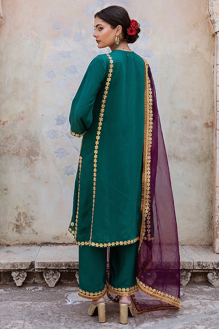 Green Muslin Hand Embroidered Kurta Set by GulaboJaipur by Saloni Panwar at Pernia's Pop Up Shop