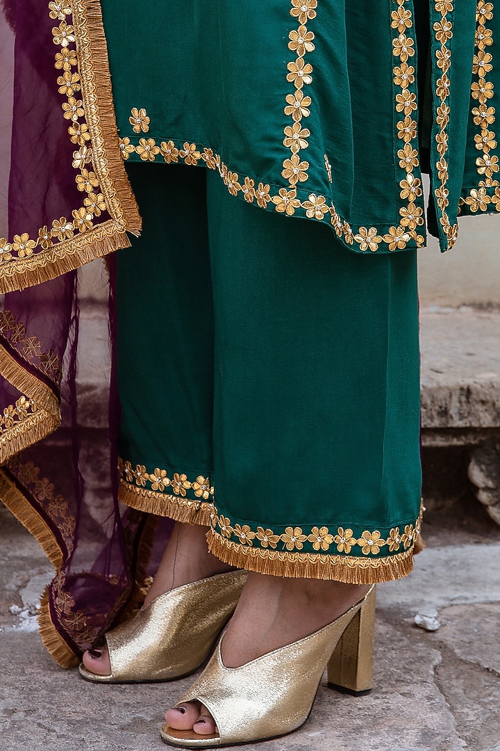 Green Muslin Hand Embroidered Kurta Set by GulaboJaipur by Saloni Panwar at Pernia's Pop Up Shop