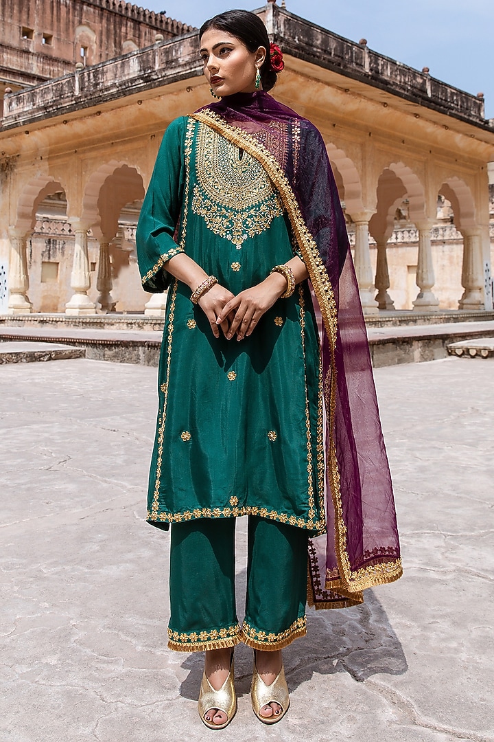Green Muslin Hand Embroidered Kurta Set by GulaboJaipur by Saloni Panwar at Pernia's Pop Up Shop