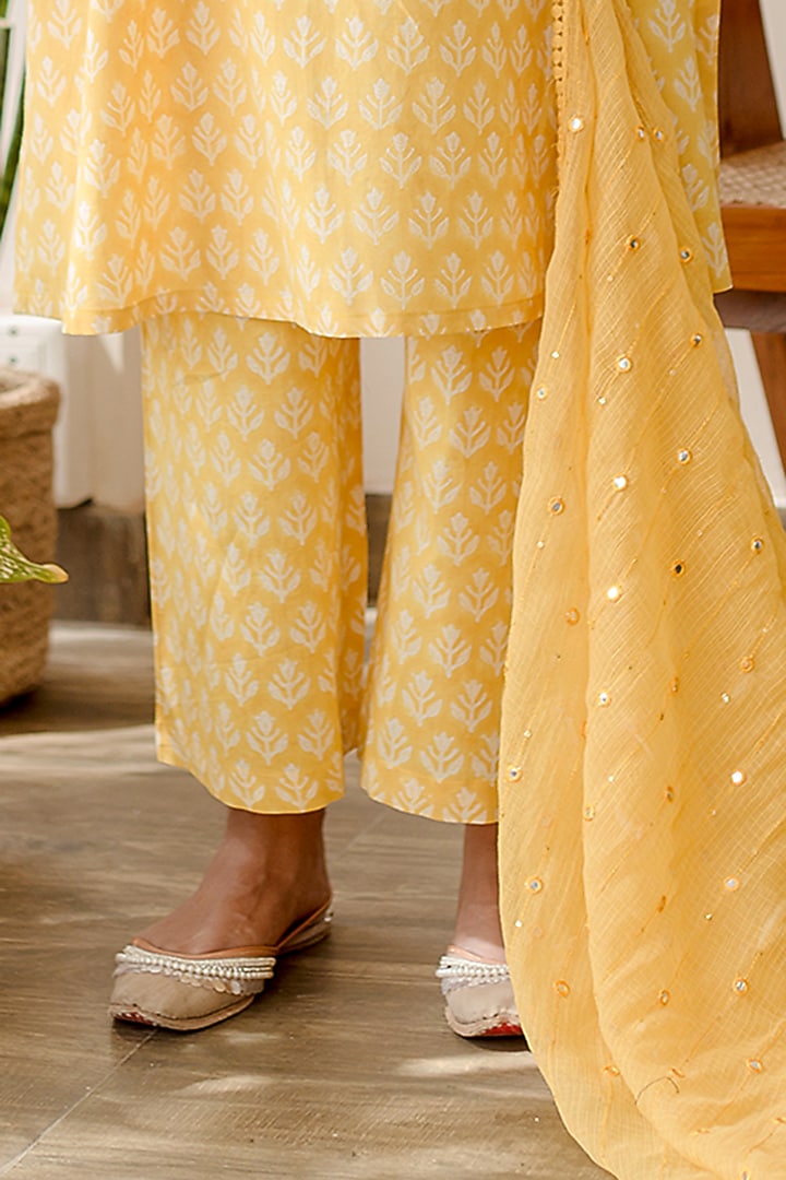 Butter Yellow Pure Cotton Handcrafted Straight Kurta Set by GulaboJaipur by Saloni Panwar at Pernia's Pop Up Shop