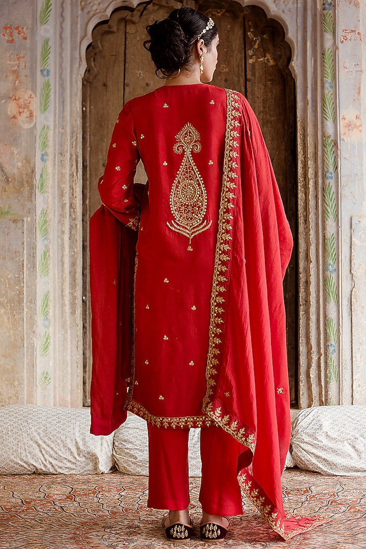 Red Embroidered Kurta Set by GulaboJaipur by Saloni Panwar at Pernia's Pop Up Shop