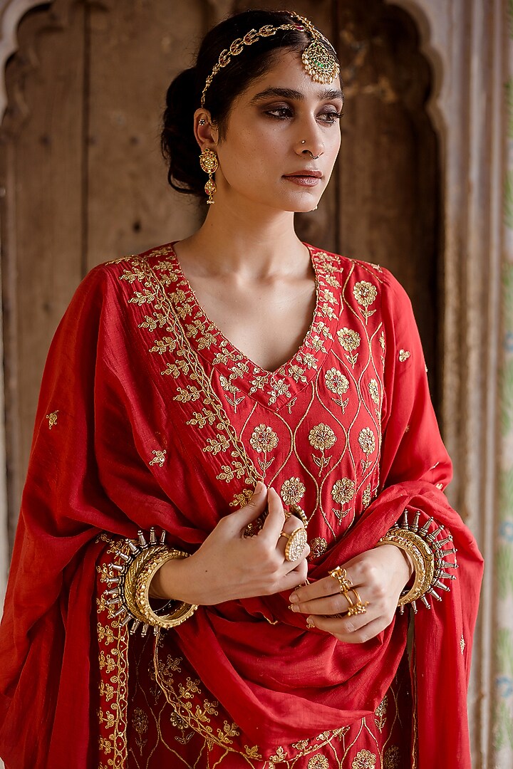Red Embroidered Kurta Set by GulaboJaipur by Saloni Panwar at Pernia's Pop Up Shop