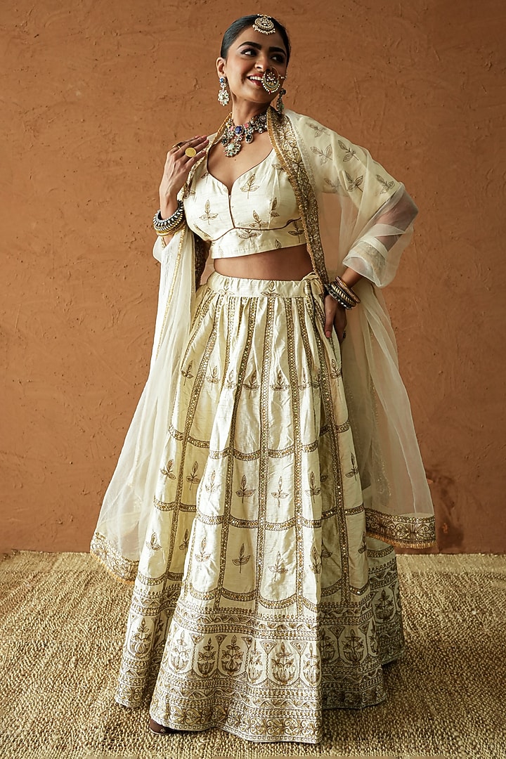Ivory Chanderi Floral Motif Embellished Wedding Lehenga Set by GulaboJaipur by Saloni Panwar at Pernia's Pop Up Shop