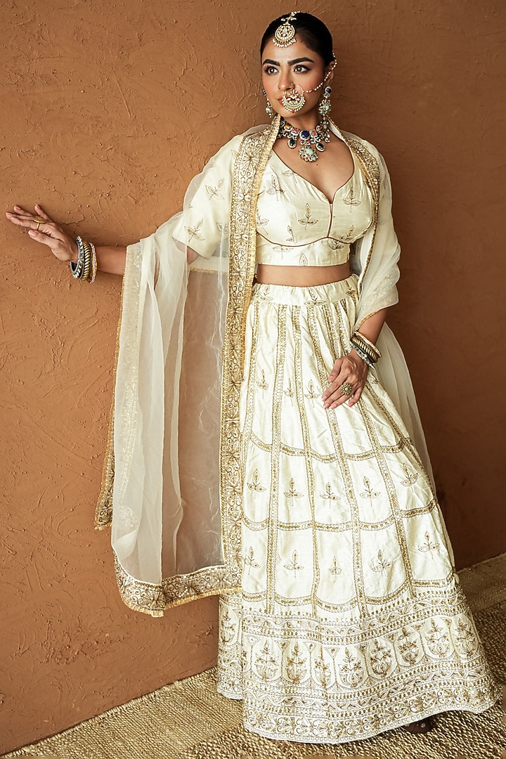 Ivory Chanderi Floral Motif Embellished Wedding Lehenga Set by GulaboJaipur by Saloni Panwar at Pernia's Pop Up Shop
