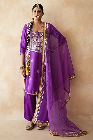 Purple Chanderi Zardosi Embellished Straight Kurta Set by GulaboJaipur by Saloni Panwar