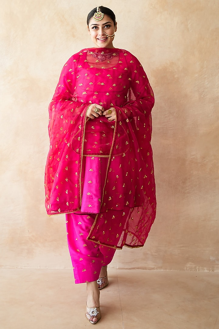 Pink Chanderi Aari Embroidered Anarkali Set by GulaboJaipur by Saloni Panwar at Pernia's Pop Up Shop