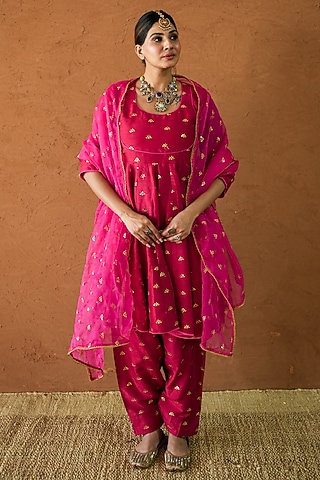 Red Chanderi Aari Embroidered Anarkali Set by GulaboJaipur by Saloni Panwar