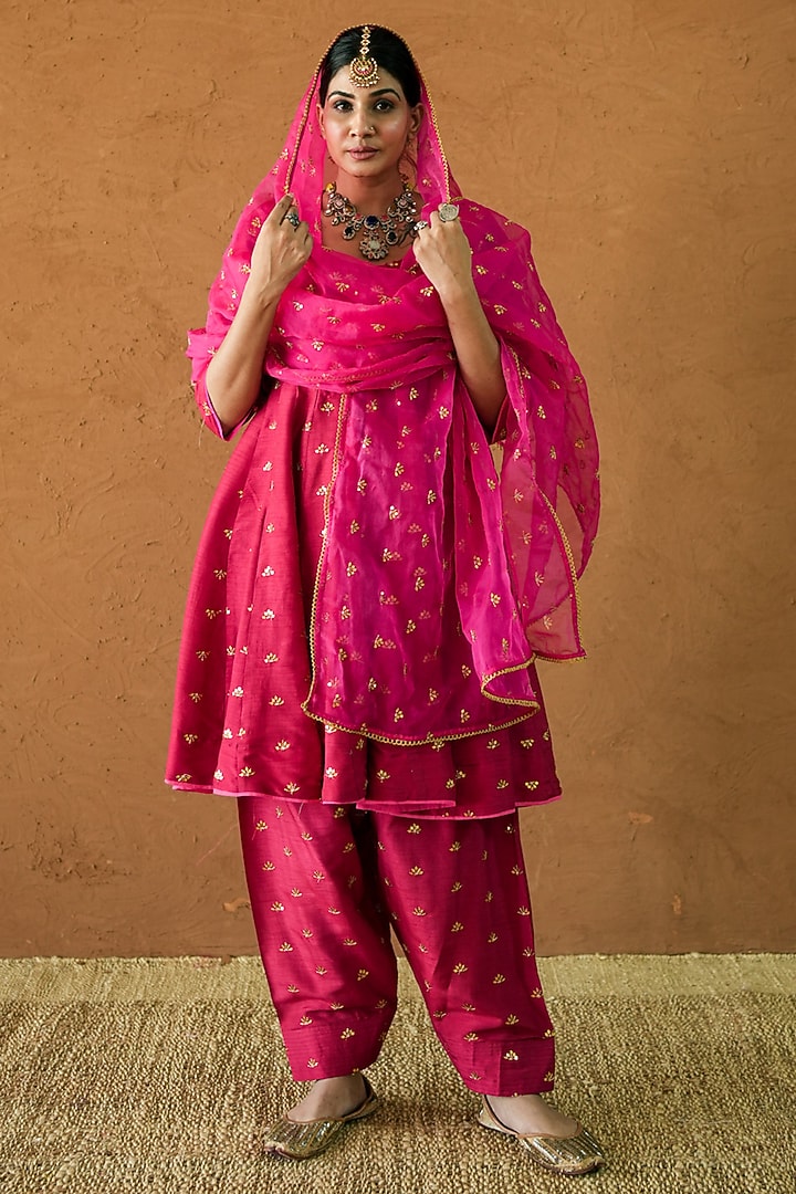 Red Chanderi Aari Embroidered Anarkali Set by GulaboJaipur by Saloni Panwar at Pernia's Pop Up Shop