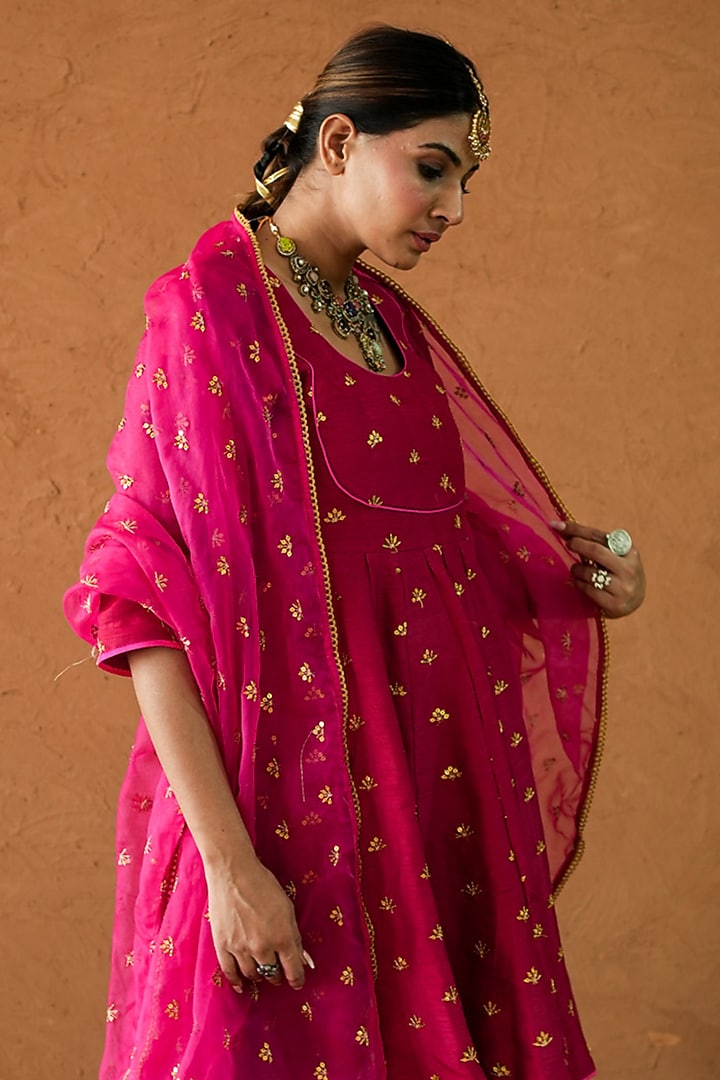 Red Chanderi Aari Embroidered Anarkali Set by GulaboJaipur by Saloni Panwar at Pernia's Pop Up Shop