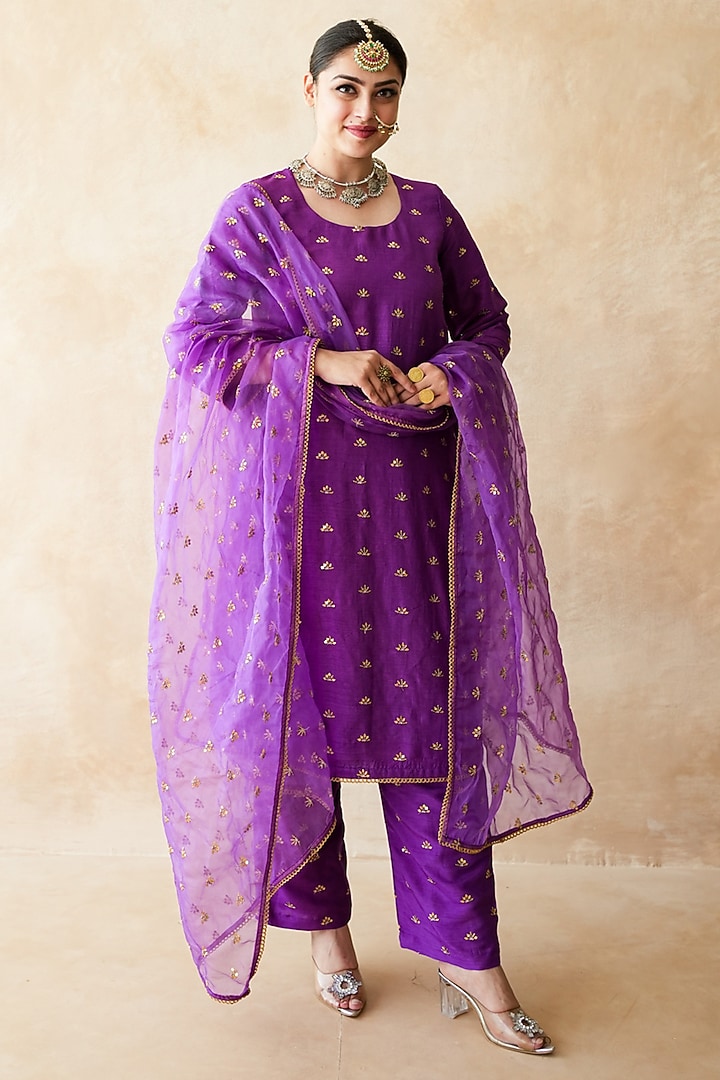 Purple Chanderi Aari Embroidered Kurta Set by GulaboJaipur by Saloni Panwar at Pernia's Pop Up Shop