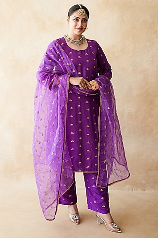 Purple Chanderi Aari Embroidered Kurta Set by GulaboJaipur by Saloni Panwar