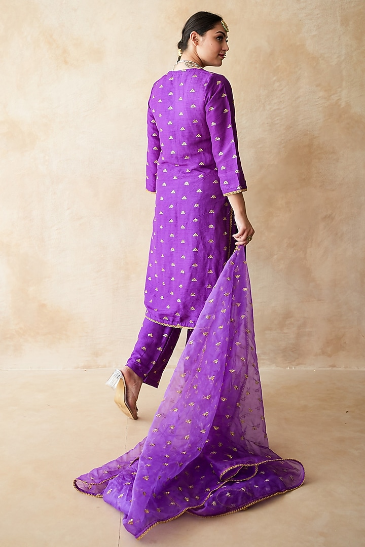 Purple Chanderi Aari Embroidered Kurta Set by GulaboJaipur by Saloni Panwar at Pernia's Pop Up Shop