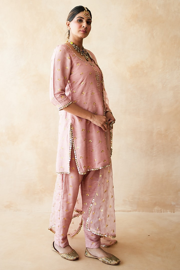 Pink Chanderi Handwork Kurta Set by GulaboJaipur by Saloni Panwar at Pernia's Pop Up Shop