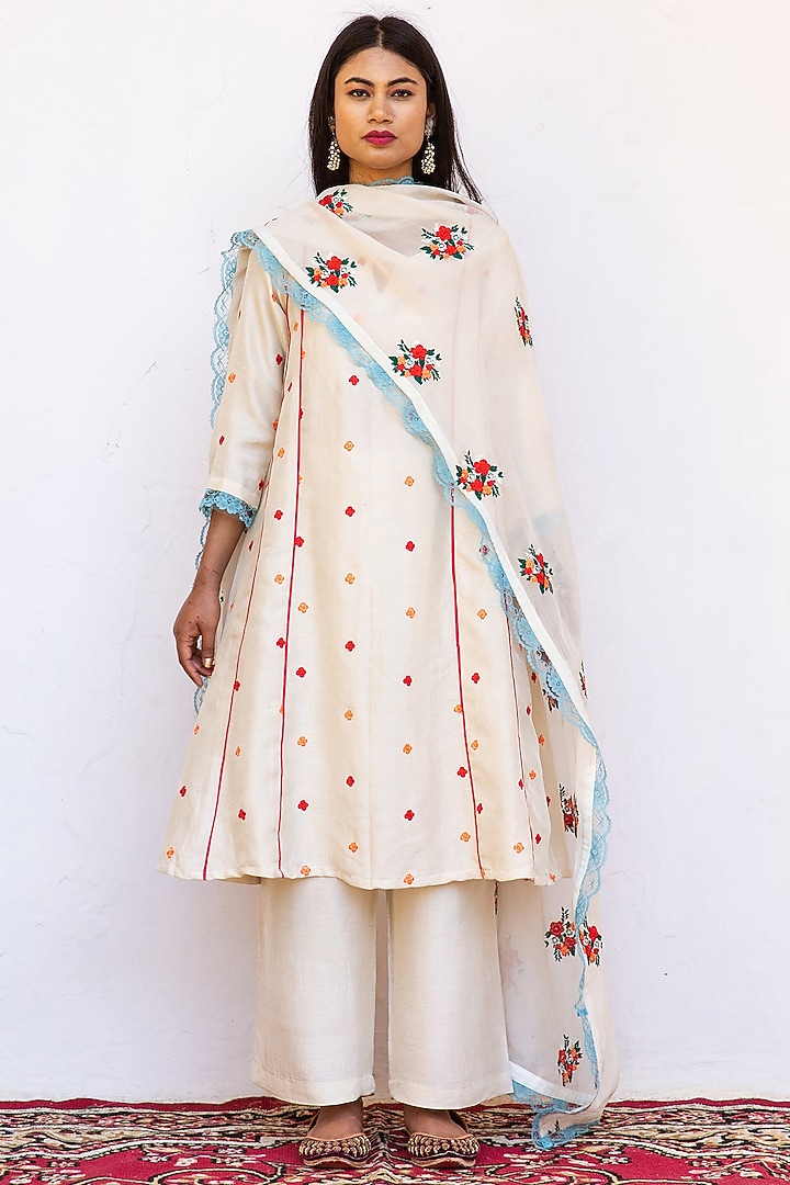 White Raw Silk Straight Kurta Set by GulaboJaipur by Saloni Panwar at Pernia's Pop Up Shop