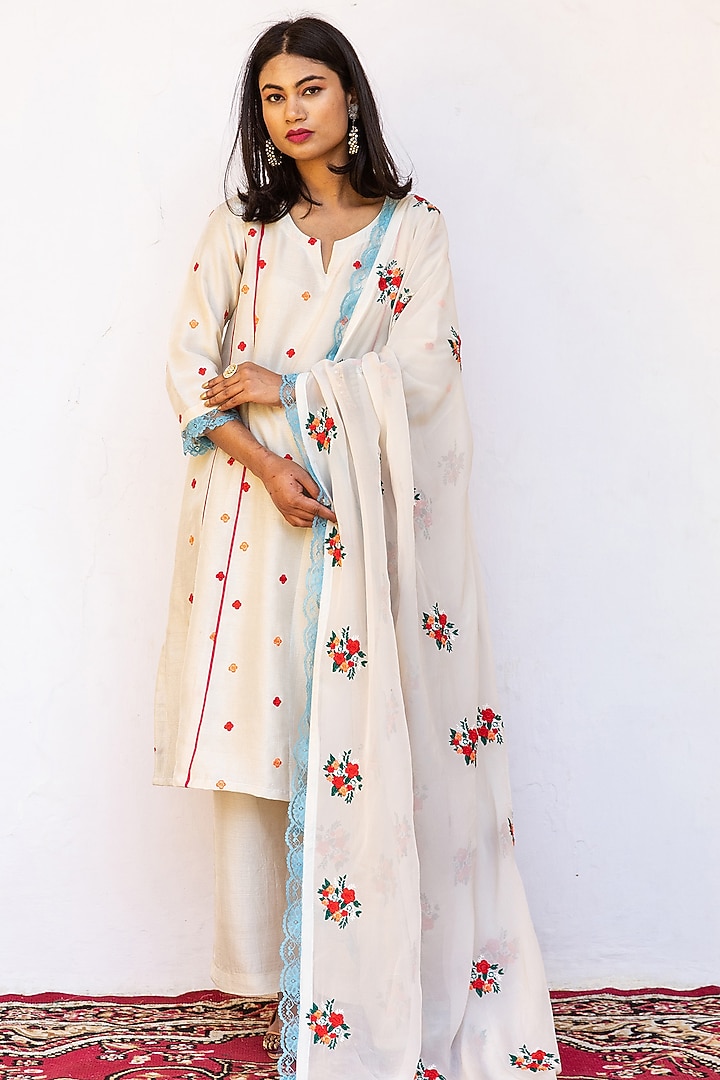 White Raw Silk Straight Kurta Set by GulaboJaipur by Saloni Panwar at Pernia's Pop Up Shop