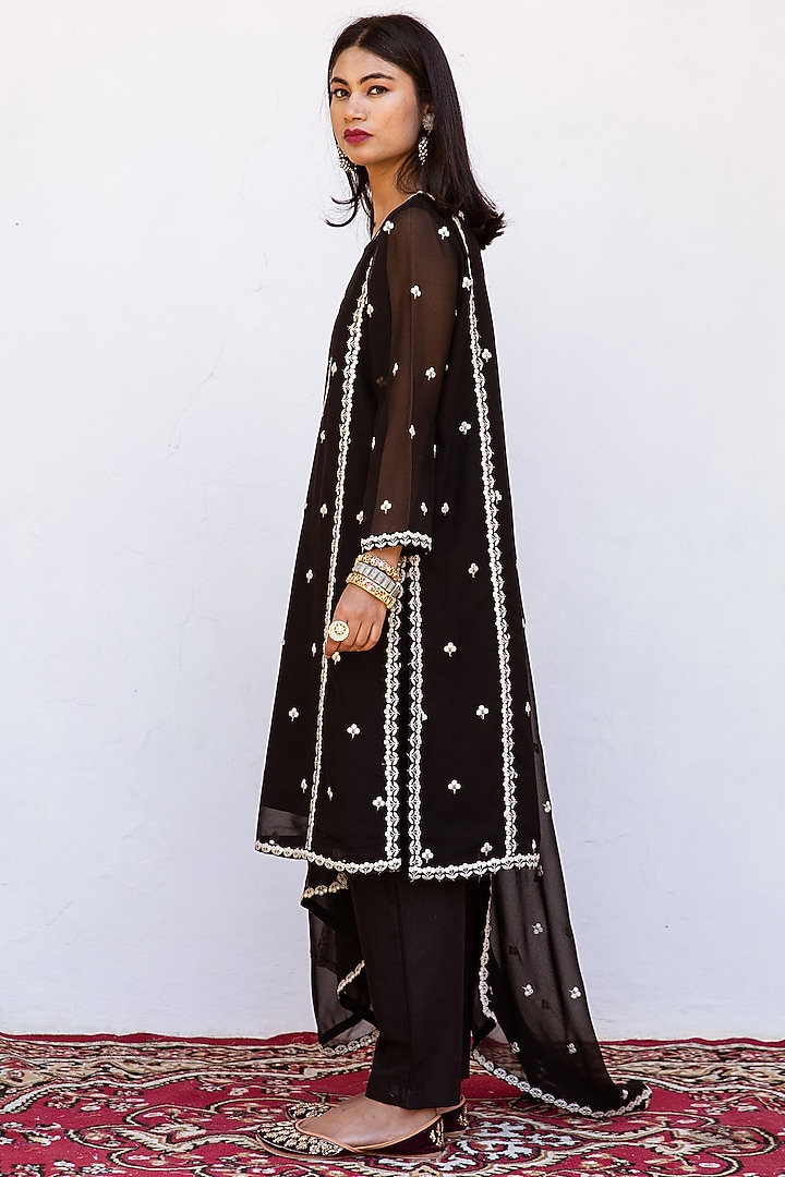 Black Machine Embroidered Straight Kurta Set by GulaboJaipur by Saloni Panwar at Pernia's Pop Up Shop