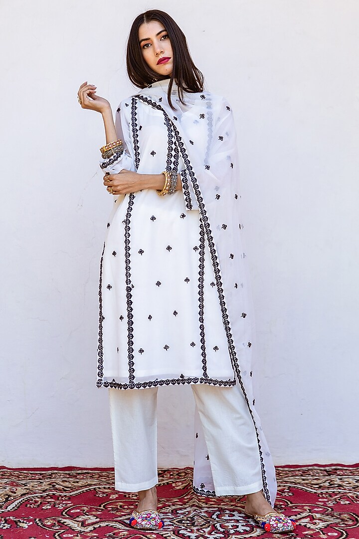 White Georgette Machine Embroidered Straight Kurta Set by GulaboJaipur by Saloni Panwar at Pernia's Pop Up Shop