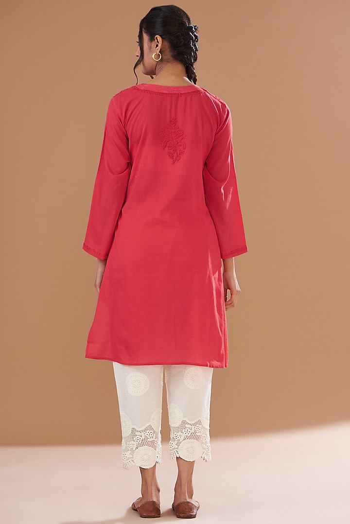 Red Soft Mulmul Lucknowi Kurta Set by GENDAPHOOL at Pernia's Pop Up Shop