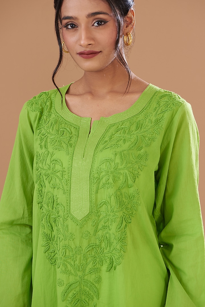Parrot Green Soft Mulmul Lucknowi Kurta Set by GENDAPHOOL at Pernia's Pop Up Shop