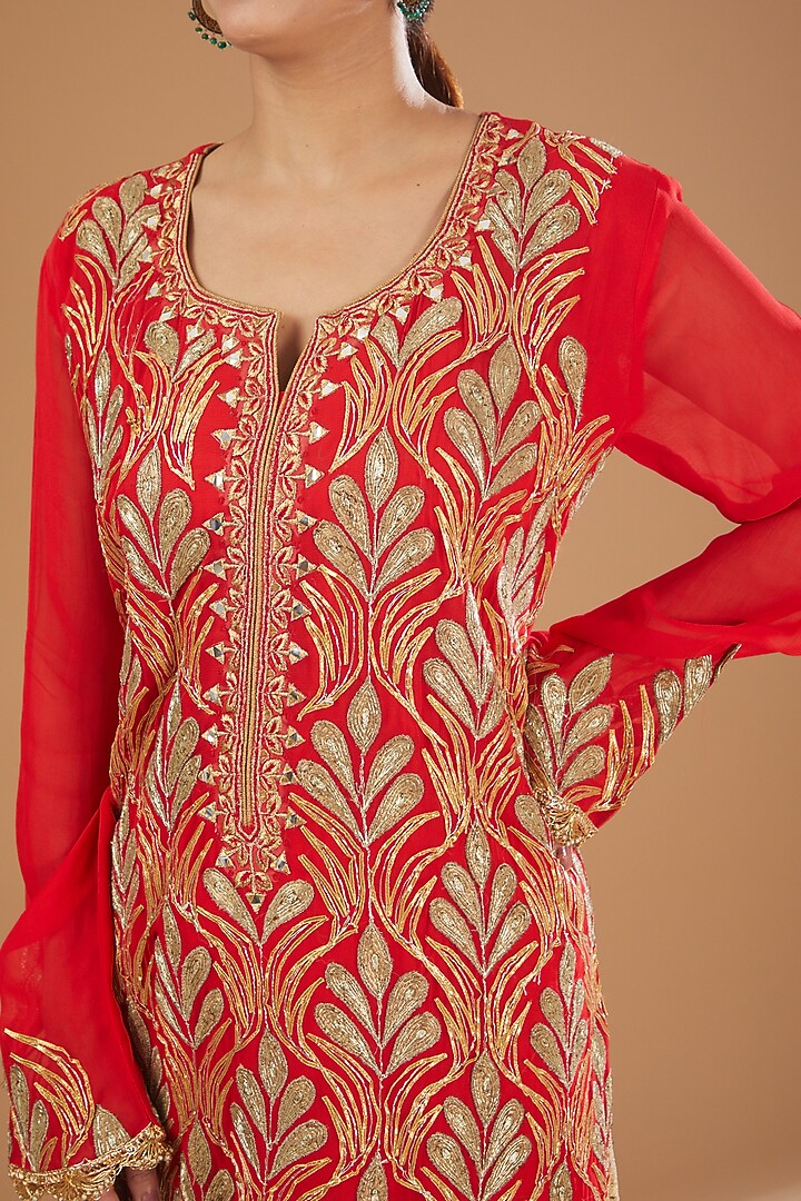 Cream Chantilly Lace Sharara Set by GENDAPHOOL at Pernia's Pop Up Shop