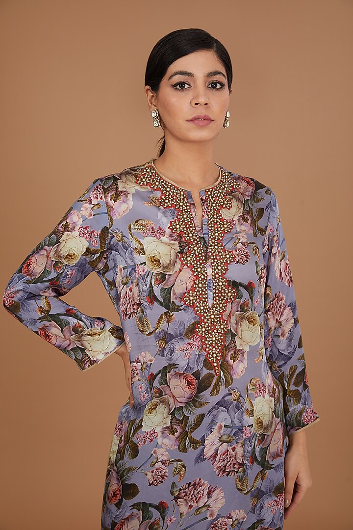 Lilac Satin Floral Digital Printed & Pearl Embellished Kurta by GENDAPHOOL at Pernia's Pop Up Shop