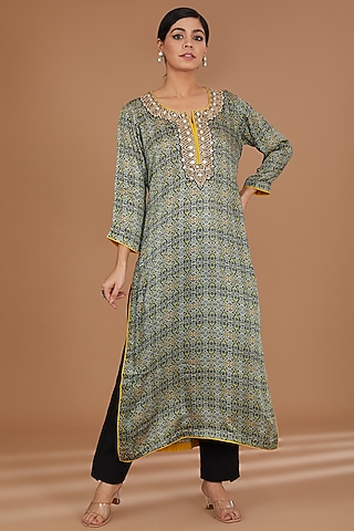 Green Satin Mirror Embroidered Kurta by GENDAPHOOL
