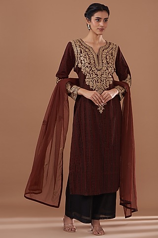 Maroon Cotton Dabu Printed & Dori Embroidered Kurta Set by GENDAPHOOL