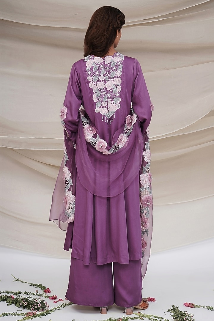 Lavender Modal Silk Floral Embroidered Kurta Set by GEE SIN by Geetanjali Singh at Pernia's Pop Up Shop