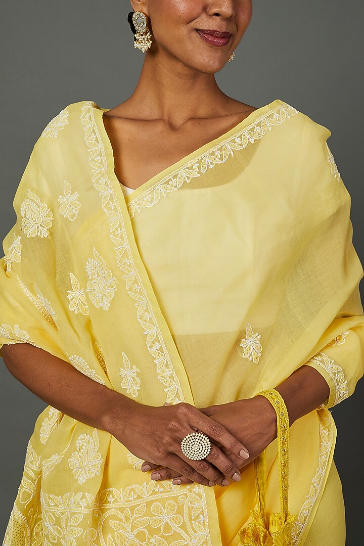 Yellow Cotton Chikankari Embroidered Lucknowi Festive Saree Set by Label GehnaSamah at Pernia's Pop Up Shop