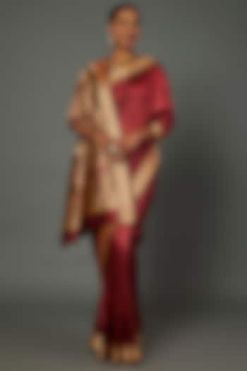 Maroon Ghicha Silk Weaved Saree Set by Label GehnaSamah