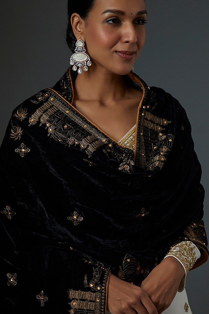 Black Velvet Stole by Label GehnaSamah at Pernia's Pop Up Shop