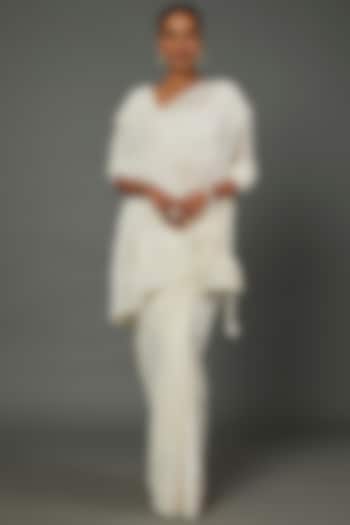 Off-White Pure Georgette Chikankari Saree Set by Label GehnaSamah