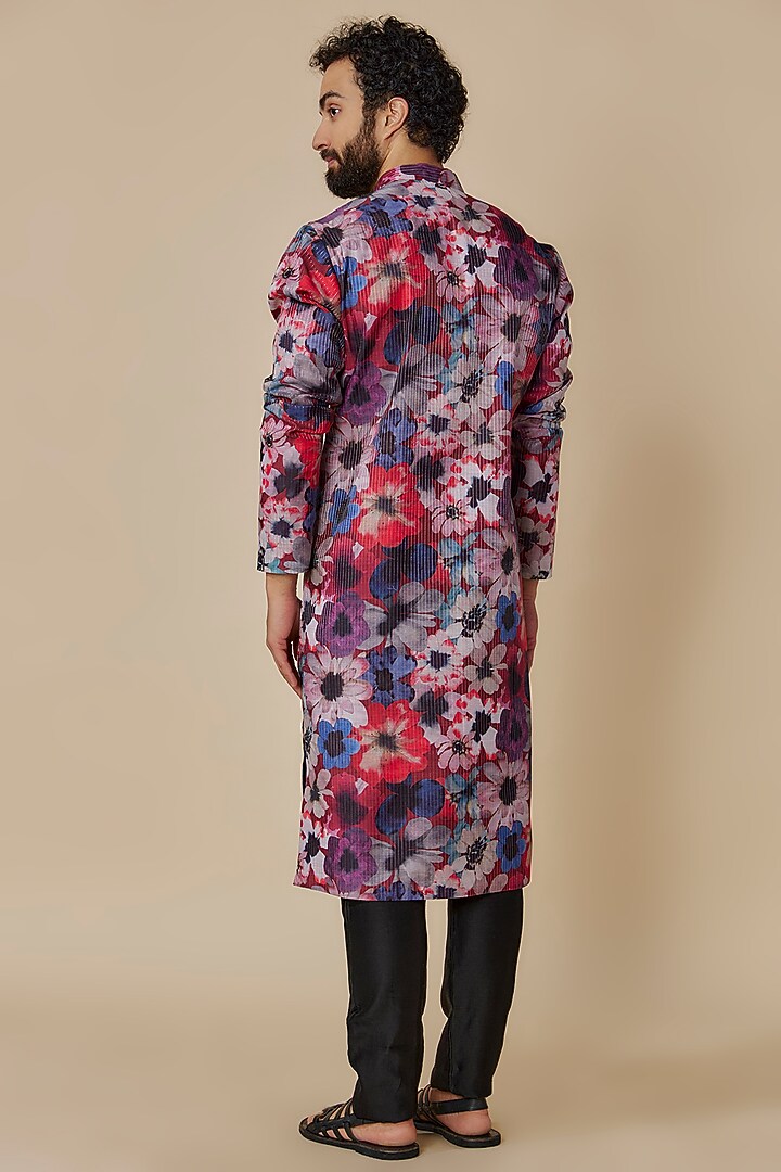 Multi-Colored Muse Silk Floral Printed Kurta Set by Geethika Kanumilli Men at Pernia's Pop Up Shop