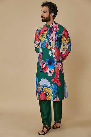Green Muse Silk & Chanderi Floral Printed Kurta Set by Geethika Kanumilli Men