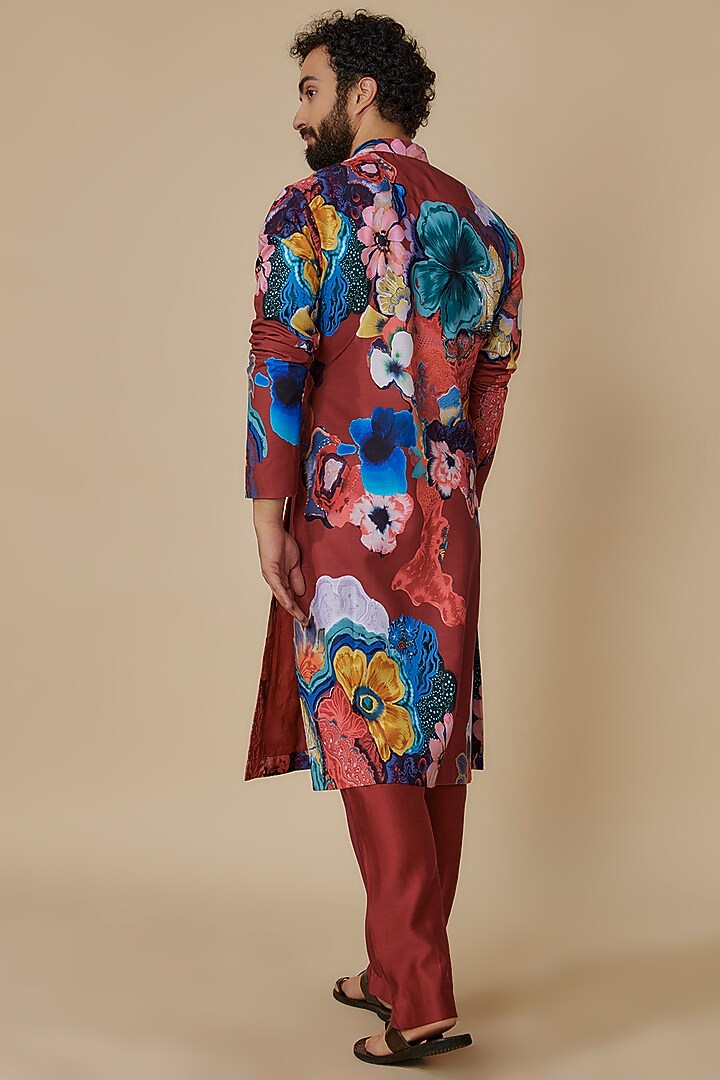 Red Muse Silk Floral Printed Kurta Set by Geethika Kanumilli Men at Pernia's Pop Up Shop