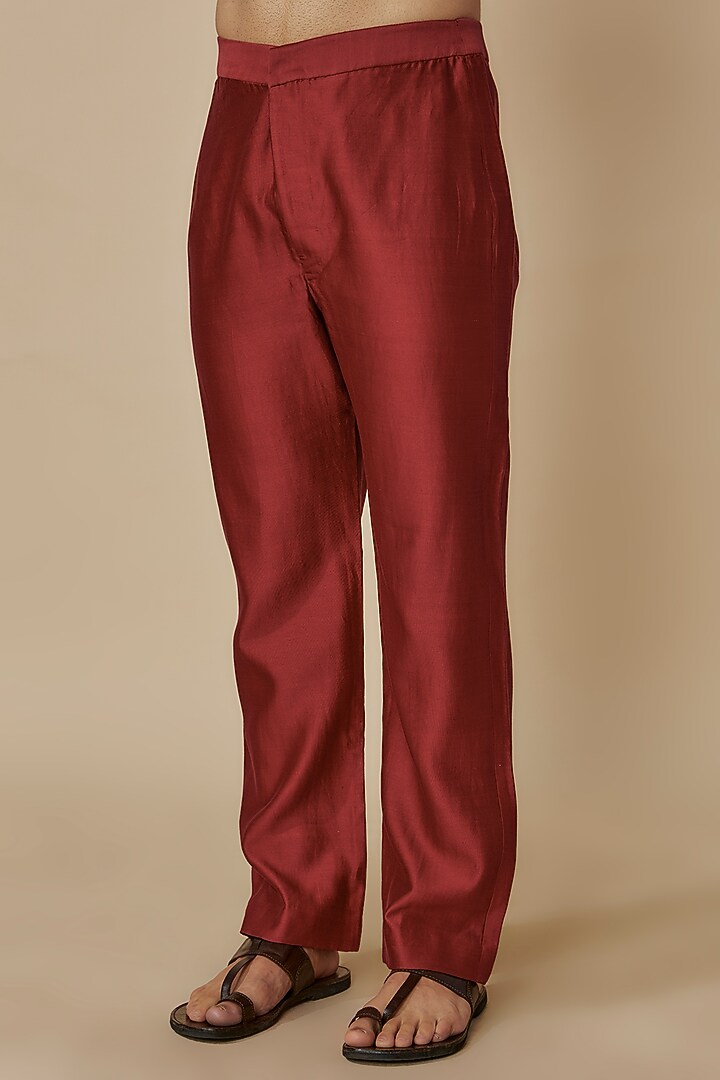 Red Muse Silk Floral Printed Kurta Set by Geethika Kanumilli Men at Pernia's Pop Up Shop