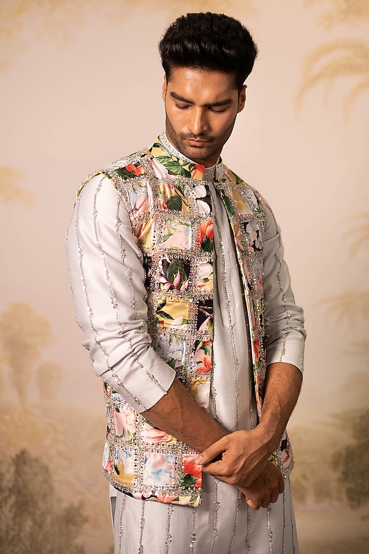 Ice Blue Chanderi & Himalayan Satin Bundi Jacket Set by Geethika Kanumilli Men at Pernia's Pop Up Shop