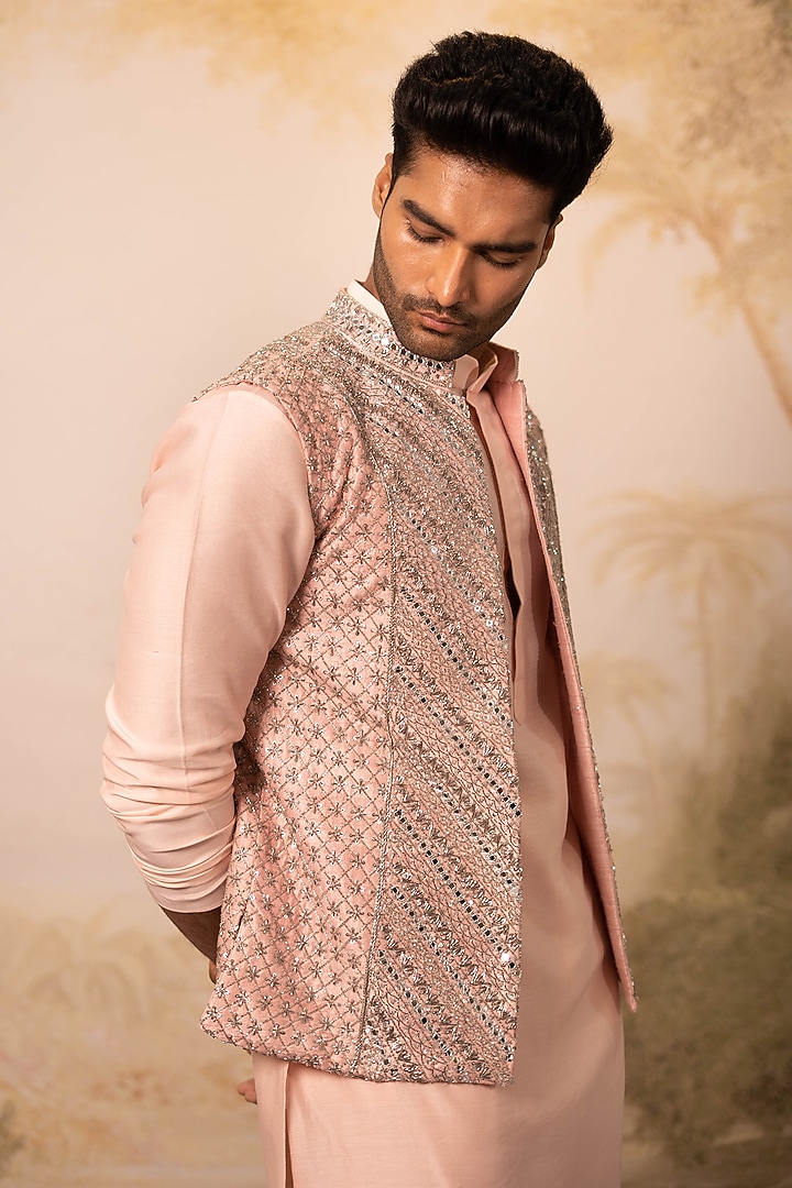 Peach Chanderi & Raw Silk Bundi Jacket Set by Geethika Kanumilli Men at Pernia's Pop Up Shop