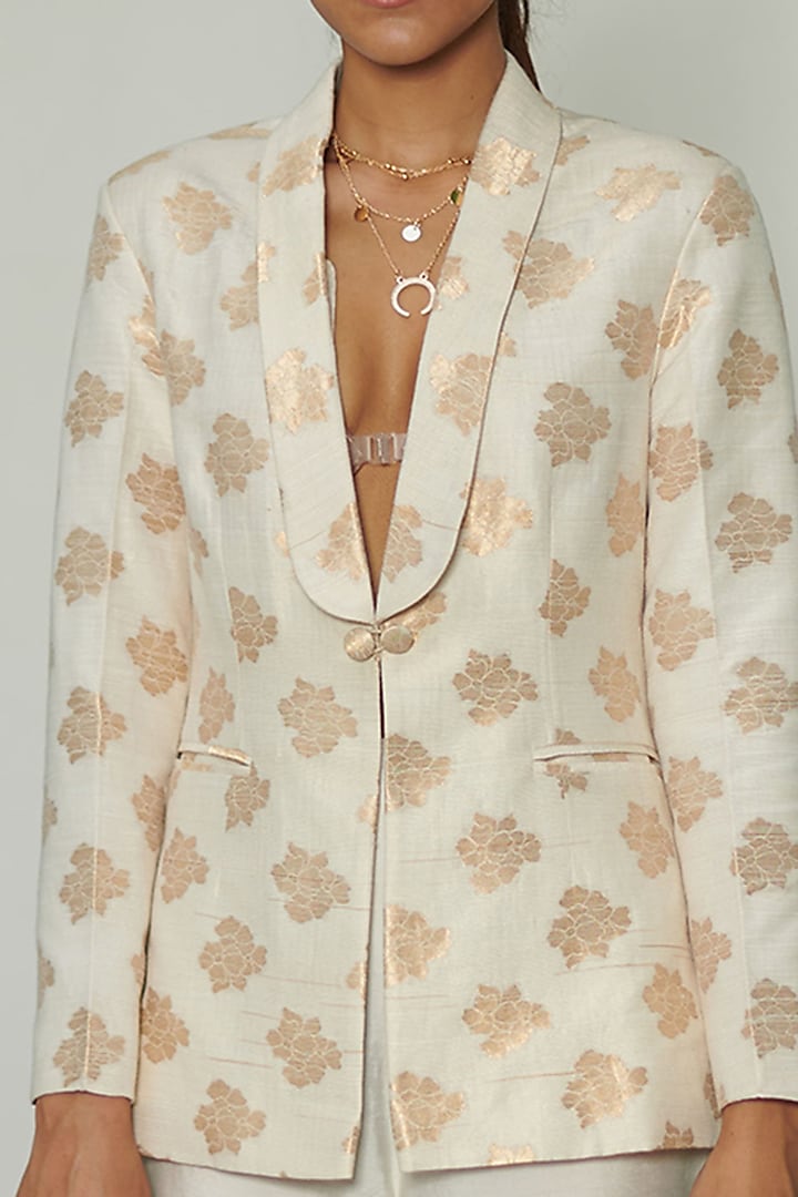 White & Gold Banarasi Brocade Jacket Set by Gg by asha gautam at Pernia's Pop Up Shop