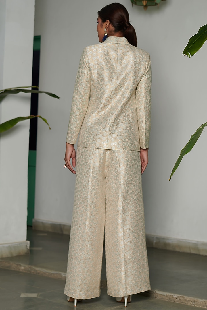 White & Gold Banarasi Brocade Jacket Set by Gg by asha gautam at Pernia's Pop Up Shop