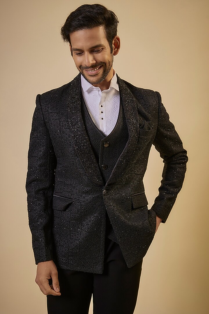 Black Suiting Tuxedo Set by GAURANG GALIYA at Pernia's Pop Up Shop