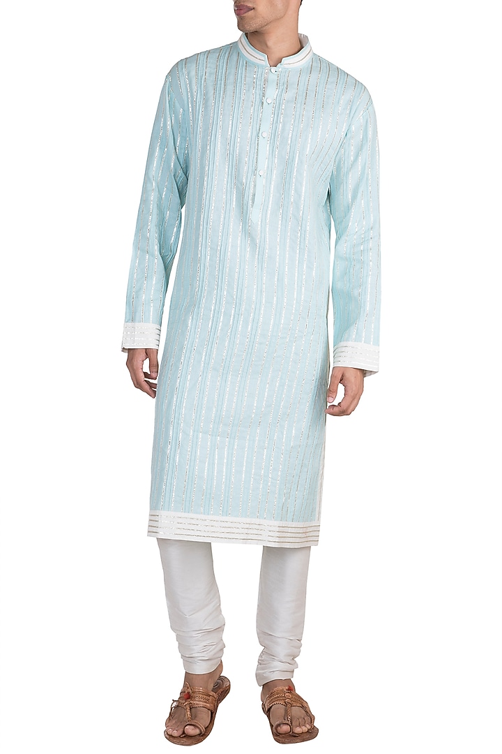 Sky Blue Pintuck Kurta by Gagan Oberoi at Pernia's Pop Up Shop