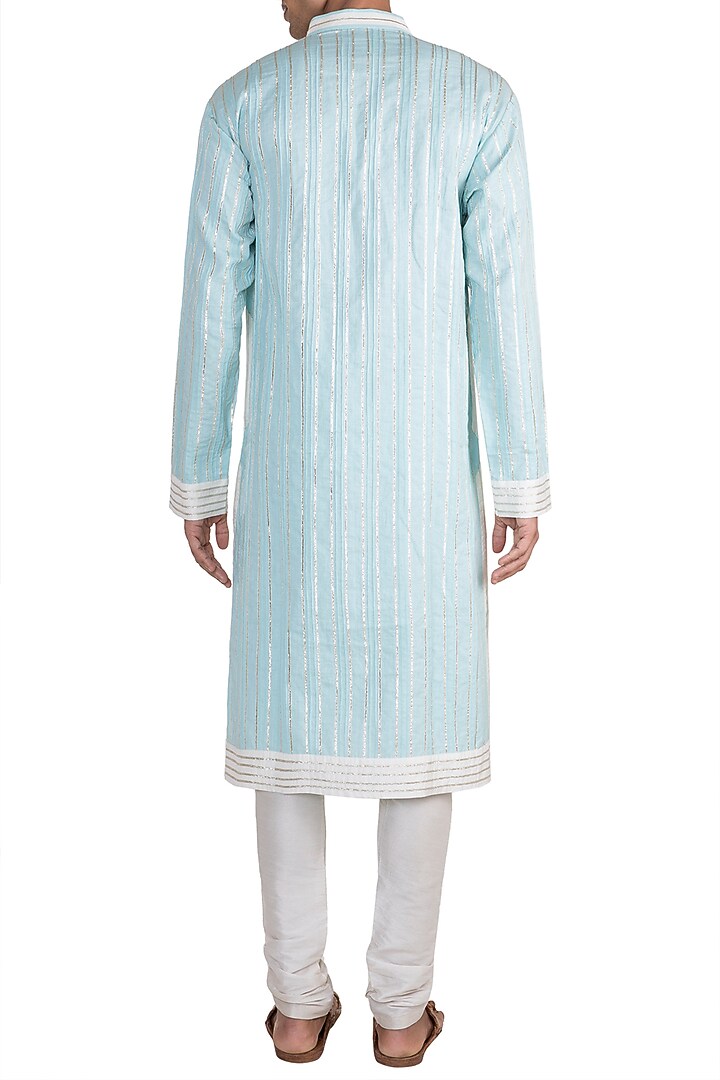 Sky Blue Pintuck Kurta by Gagan Oberoi at Pernia's Pop Up Shop