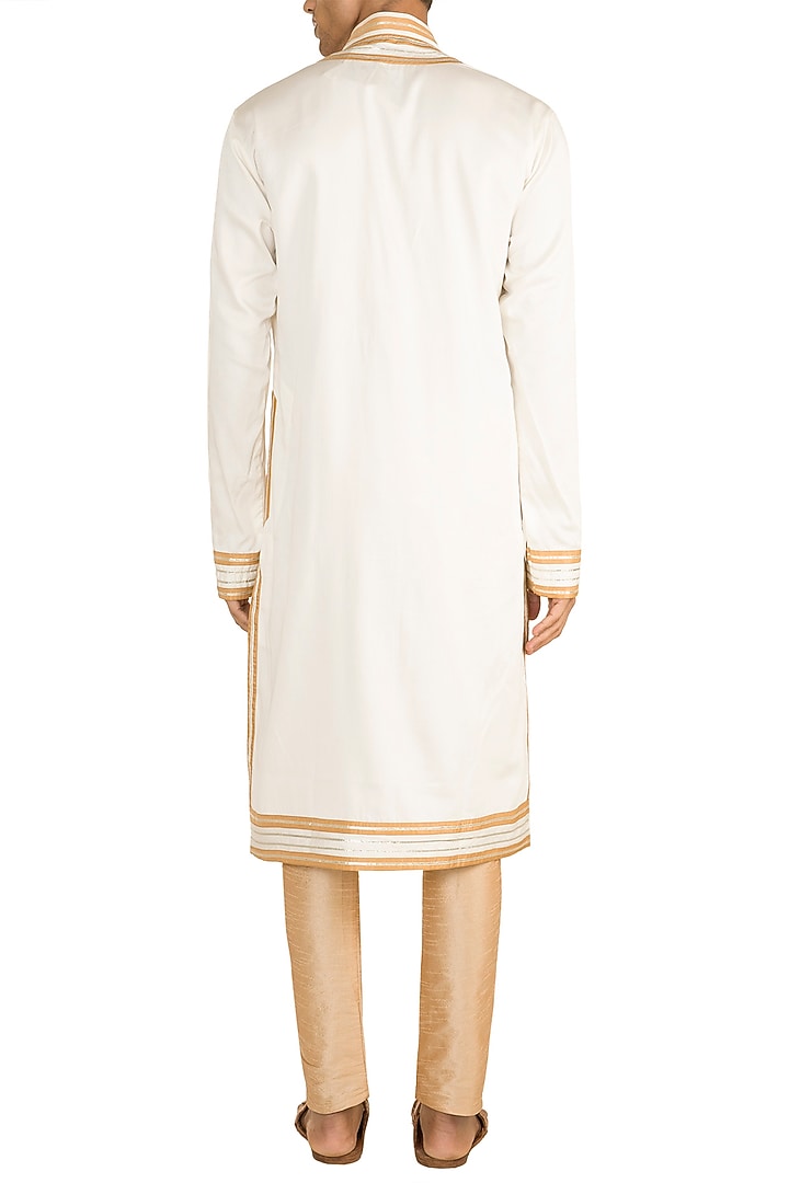 Off White Gota Patti Kurta by Gagan Oberoi at Pernia's Pop Up Shop