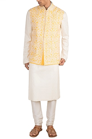 Light Yellow Patchwork Embroidered Bundi Jacket by Gagan Oberoi
