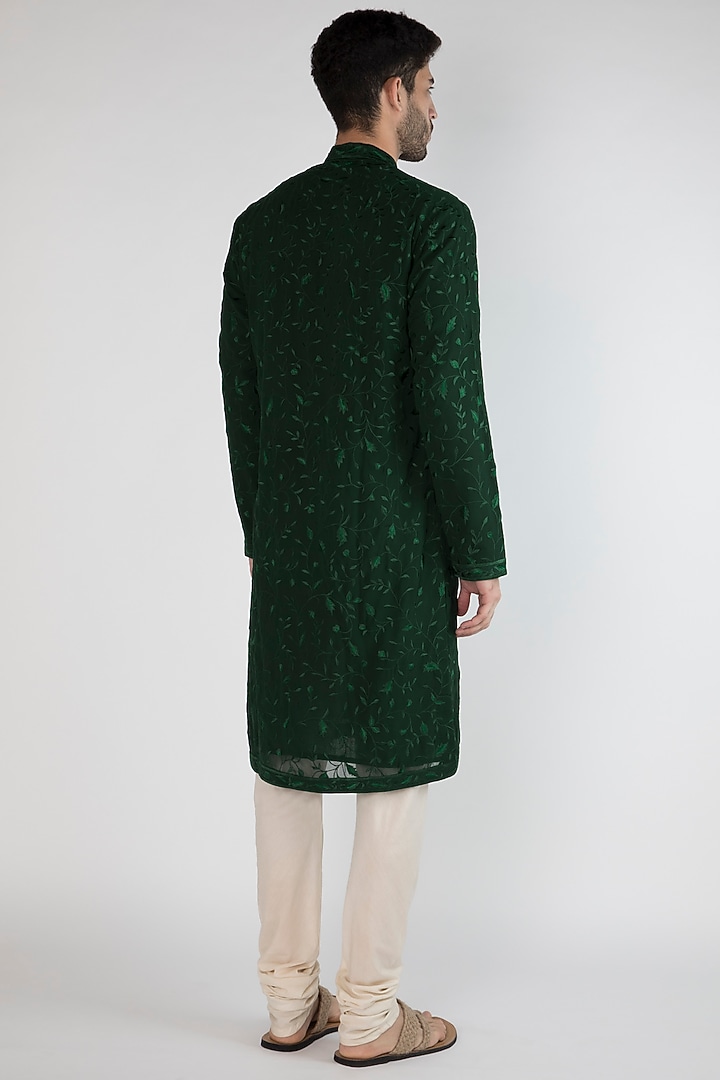 Emerald Green Thread Embroidered Kurta by Gagan Oberoi at Pernia's Pop Up Shop